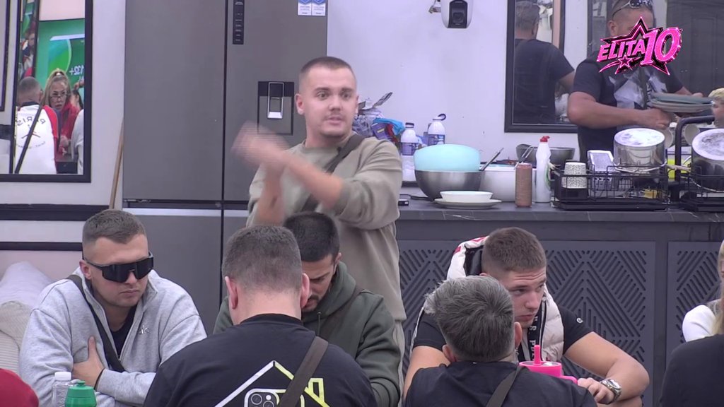 ŽESTOK OBRAČUN U BELOJ KUĆI: Dača prozvao Aneli zbog odnosa sa Đukićem i Carem, pale teške reči u anketi (VIDEO)