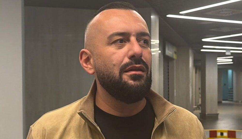 EMIR BRUNČEVIĆ OTKRIO KAKO IZGLEDAJU NAJLUDJE ŽURKE: Pevao i pucao na svadbi, a bakšiš od 30.000 evra deli sa svima (FOTO)
