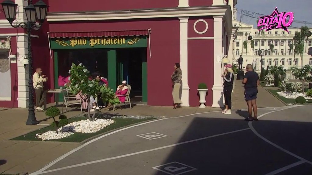 SPEKTAKL U BELOJ KUĆI: Laura u štiklama i haljini prekinula izolaciju, reakcija takmičara sve rekla (VIDEO) – hit prizor