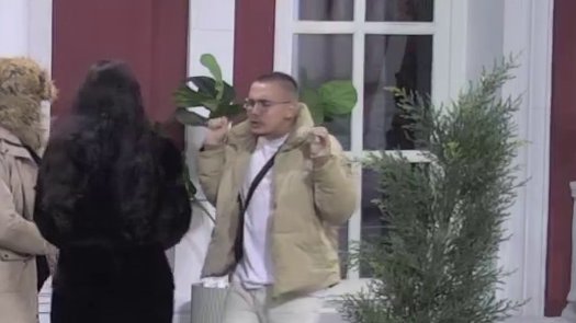 URNEBES U ELITI: Dača nasmejao Bebi Dol svojom imitacijom, njen odgovor iznenadio sve (VIDEO) – Dača Virijević imitacija Bebi Dol