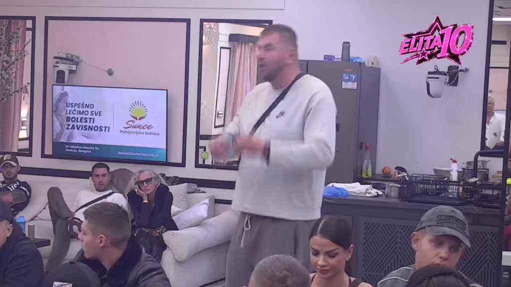 JANJUŠU PUKAO FILM TOKOM PITANJA GLEDALACA: Otkriveno šta se zaista desilo između Mateje i Sandre u spornoj noći – reakcije zadrugara ne prestaju (VIDEO) – sporna noć u Eliti