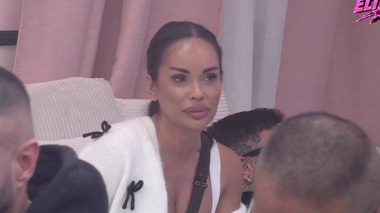 MASKE PADAJU U BELOJ KUĆI: Sandra Obradović pred svima odgovarala na pitanja o odnosu sa Matejom, a reakcije ne prestaju (VIDEO) – Sandra Obradović i Mateja Matijević