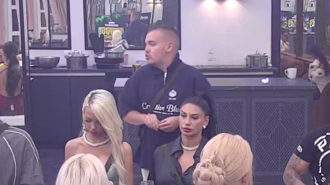SUKOBI SE ZAHUKTAVAJU U BELOJ KUĆI: Dača i Uroš tvrde da je Car Anelin najveći neprijatelj, a reakcije ne prestaju (VIDEO)