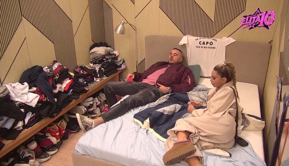 CAR OČITAO LEKCIJU U BELOJ KUĆI: Filip Car otvoreno progovorio Aneli o porodici i njihovom odnosu, tenzija raste među zadrugarima (VIDEO) – Filip Car i Aneli Ahmić