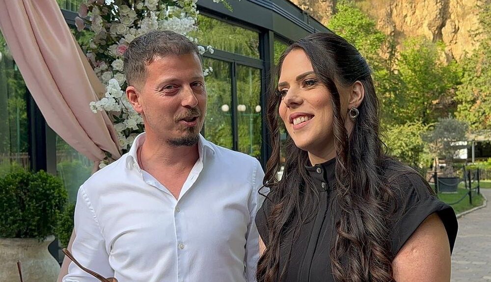 EMOCIJE PREPLAVILE PORODICU DINČIĆ: Milan Dinčić Dinča i supruga priredili iznenađenje za ćerkin rođendan, čestitke ne prestaju da stižu (FOTO) – slavlje u domu Milana Dinčića Dinče