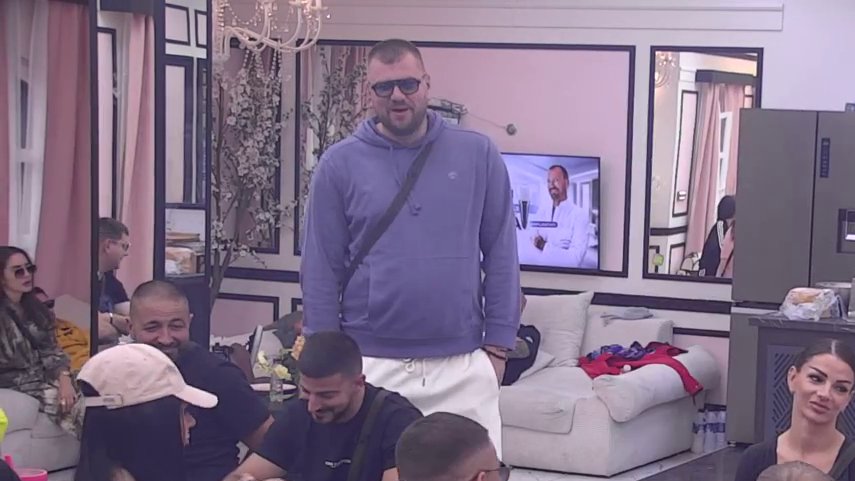 JANJUŠ OTVORIO KARTE PRED SVIMA: Priznao Sandri i Mateji šta zaista misli o njihovom odnosu, svi čekaju dalji razvoj situacije (VIDEO) – odnos Sandre i Mateje