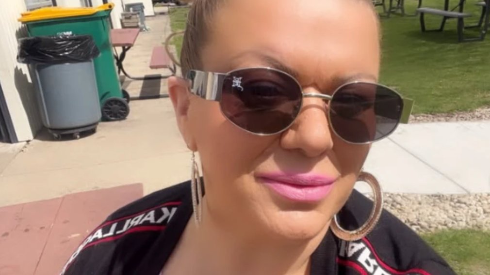 MASKE PADAJU U PRIVATNOM ŽIVOTU PEVAČICE: Marija Mara Stojadinović otkrila istinu o razvodu i životu posle teške odluke (FOTO) – razvod Marije Mare Stojadinović