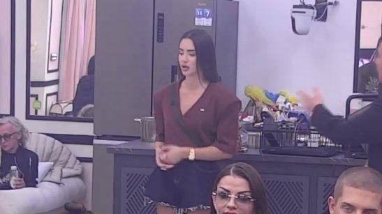 MASKE PADAJU U ELITI: Anđela i Janjuš otvoreno progovorili o Sandri, sumnje oko odnosa sa Matejom ne jenjavaju (VIDEO) – sumnje oko odnosa Sandre i Mateje u Eliti