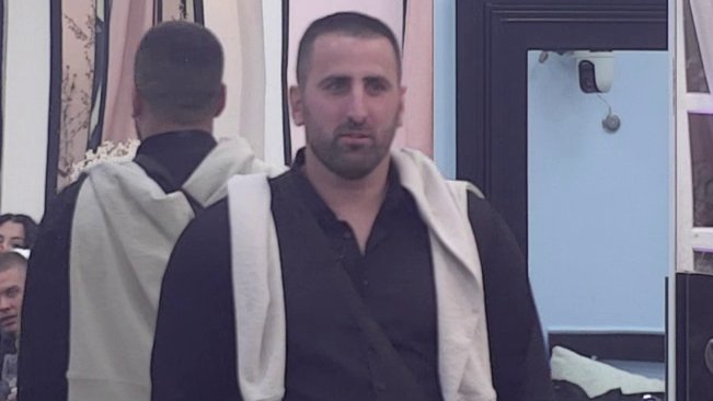 NAPETOST NA SAMOM PRAGU BELE KUĆE: Mirko Damnjanović tek ušao, Miljana ga odmah dočekala provokacijom (VIDEO)