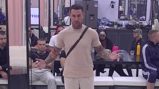 RAZOTKRIVANJE U ELITI: Sandra i Mateja i dalje negiraju vezu, Jovana Cvijanović otkrila sve (VIDEO) – odnos Sandre i Mateje u Eliti