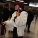 OPUŠTENO IZDANJE NA AERODROMU: Ana Korać iznenadila izgledom, svi se pitaju ko je muškarac koji ju je sačekao (FOTO) – Ana Korać aerodrom