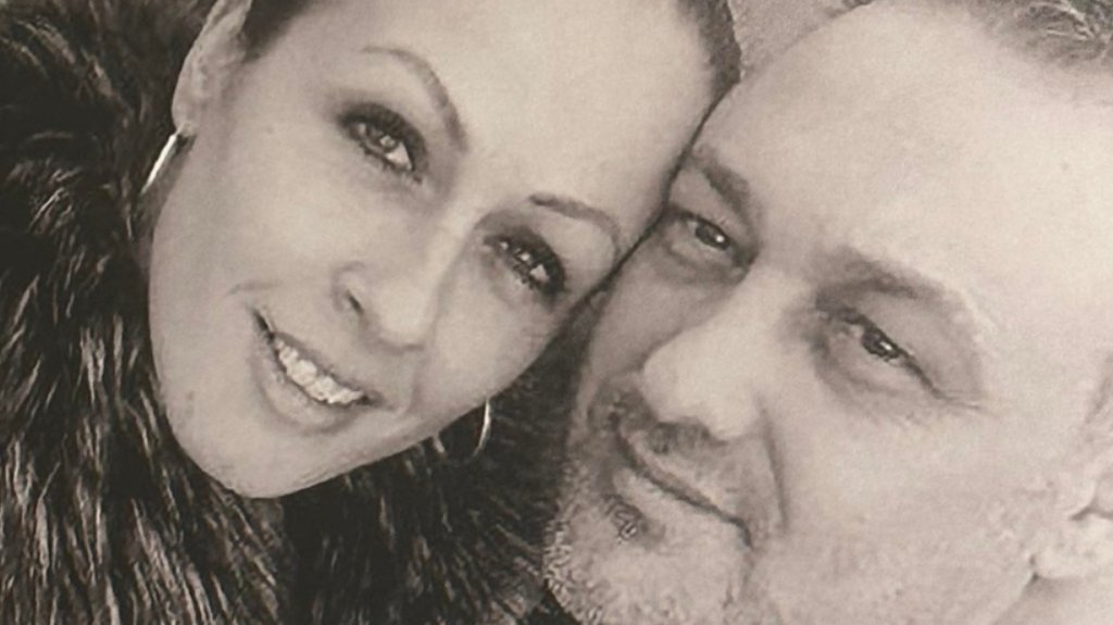 TUGA SLOMILA MUZIČKU SCENU: Mirko Ćajić progovorio posle tragične smrti supruge Sanje, njegove reči potresle javnost (FOTO) – tragična smrt Sanje Ćajić