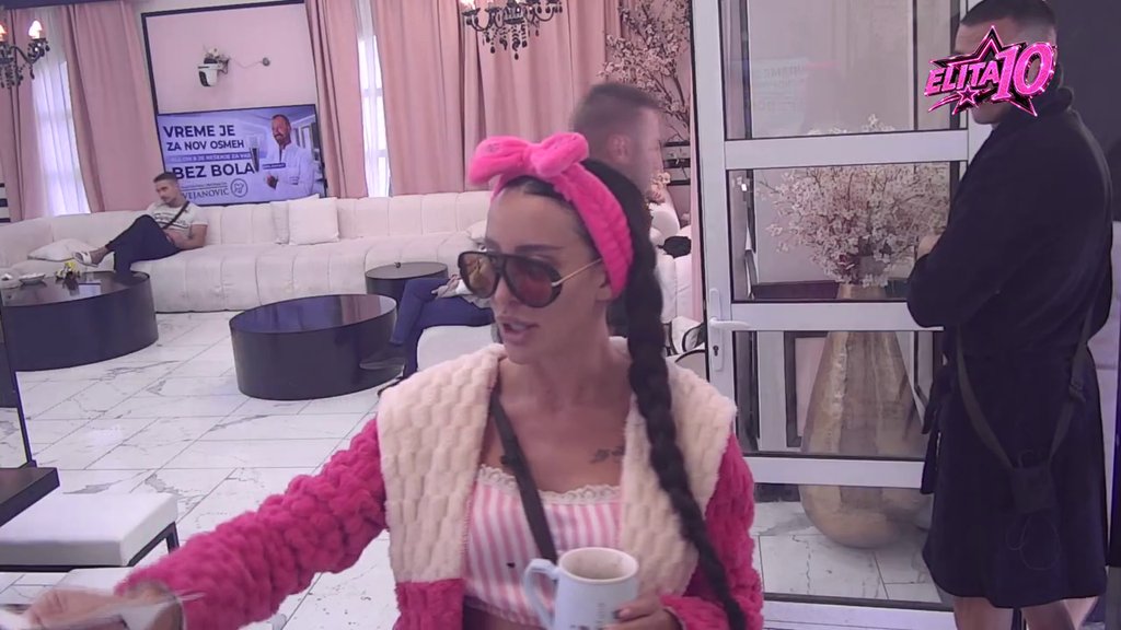 PREOKRET U BELOJ KUĆI: Slađa Poršelina izabrana za vođu, slavlje i iznenađenje među zadrugarima (VIDEO) – Slađa Poršelina Elita
