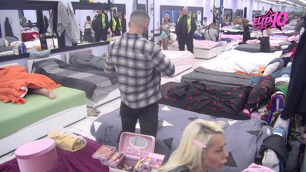ŽESTOKA RAZMENA UVREDA U BELOJ KUĆI: Poršelina i Marko Stefanović u žaru sukoba, tenzije dostižu vrhunac (VIDEO)