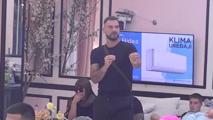 MASKE PADAJU U ELITI: Osmakčić otkrio šta Car zaista ima protiv Glorije, a zadrugari ne prestaju da bruje (VIDEO) – Car i Glorija u Eliti