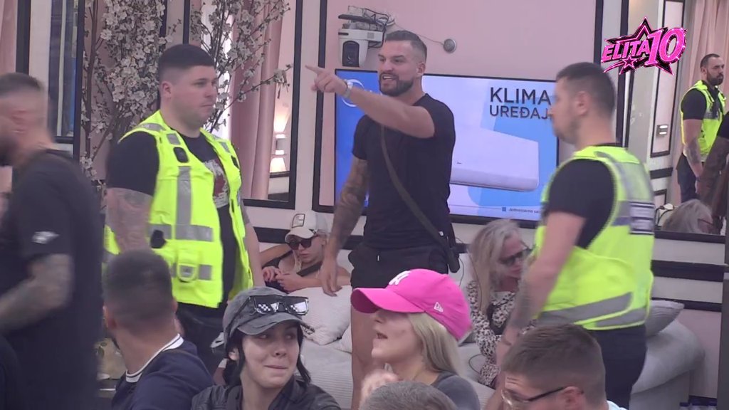 OBEZBEĐENJE OPKOLILO ZADRUGARE: Mahir Pjanić i Marko Osmakčić razmenili teške uvrede, atmosfera usijana u Beloj kući (VIDEO) – sukob Mahira Pjanića i Marka Osmakčića