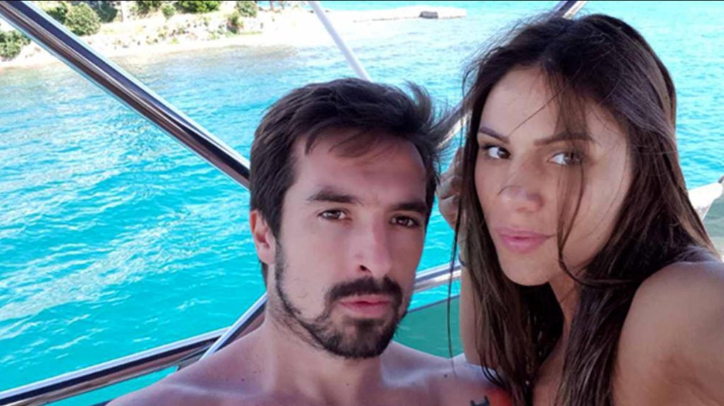 SANDRA AFRIKA UHVALA DEČKA NA DELU: Pevačica otkrila detalje švaleracije sa koleginicom, a reakcija je sve šokirala (FOTO) – švaleracija Vladimira Volkova