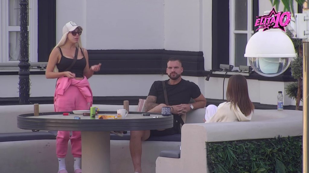 SUKOB NA VRHUNCU U BELOJ KUĆI: Jovana Kosovac suočila Gloriju Jelovac sa onim što je videla, Marko Osmakčić burno reagovao (VIDEO) – sukob u Beloj kući