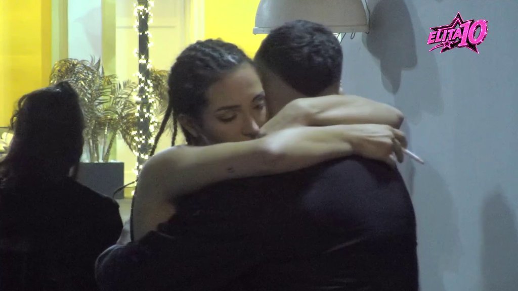 NOVA BLISKOST U BELOJ KUĆI: Laura i Terza otvoreno pričali o emocijama, on joj poručio da je najlepša (VIDEO) – bliskost Laura i Terza