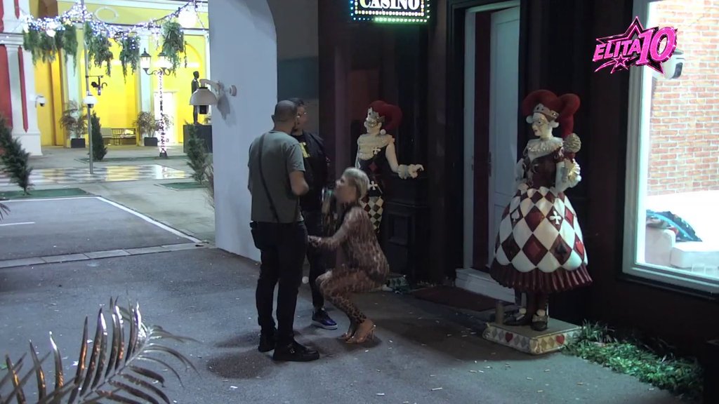 SVE JE GLEDALA TERZA: Uroš Stanić pipkao Milana Popova pred svima, uporedio ga sa Borom Santanom – da li se rađa novi tandem? (VIDEO) – Uroš Stanić i Milan Popov