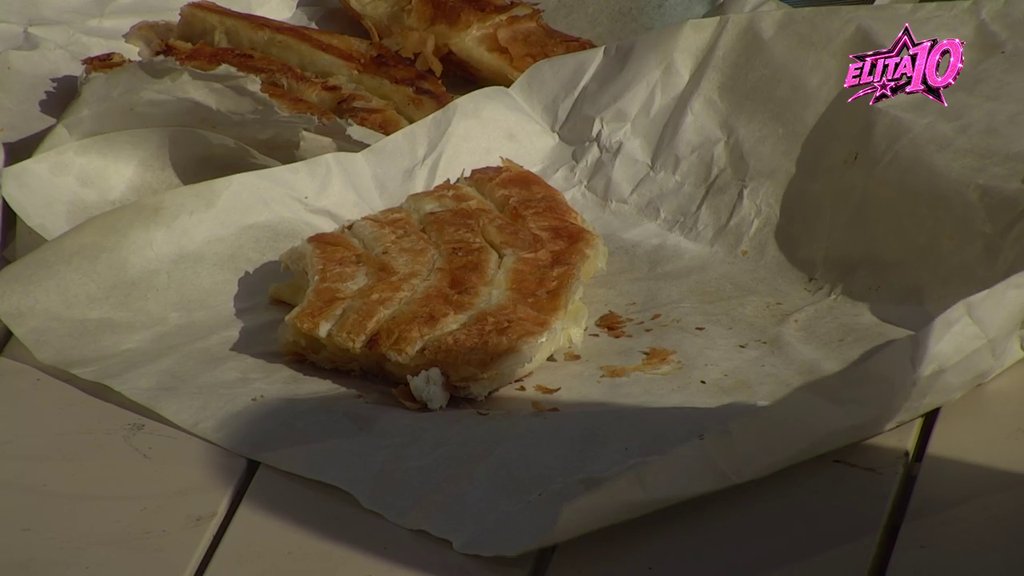 TOŠA UPLEO SVE U JUTARNJU ZABAVU: Burek za doručak iznenadio zadrugare, Janjuš i Terza razgaljeni u Beloj kući (VIDEO)
