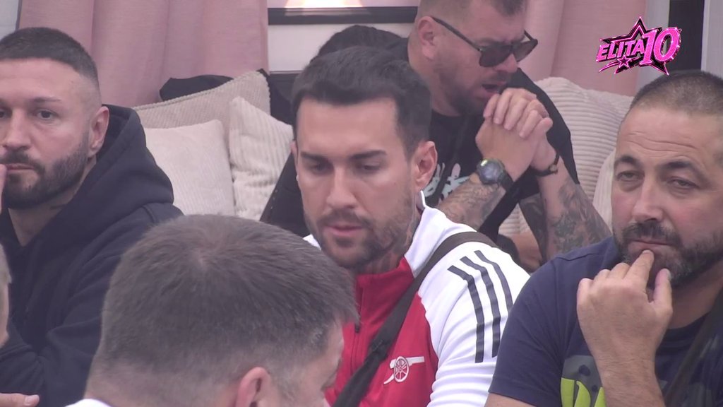 MATORA IZGUBILA STRPLJENJE U KAZINU: Jovana Tomić bez zadrške osudila Mateju, burna rasprava odjeknula Belom kućom (VIDEO) – Mateja na meti osuda