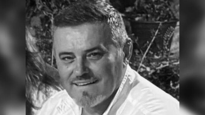 VELIKI GUBITAK ZA KLAPSKU SCENU: Preminuo Zdravko Grčić, kolege i fanovi neutešni zbog odlaska legendarnog tenora (FOTO)