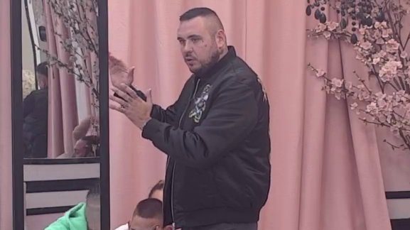 CAR DEMOLIRAO ĐUKIĆA I LAURU: Priznanja u Beloj kući otkrila nove tenzije među zadrugarima, svi čekaju naredni potez (VIDEO)