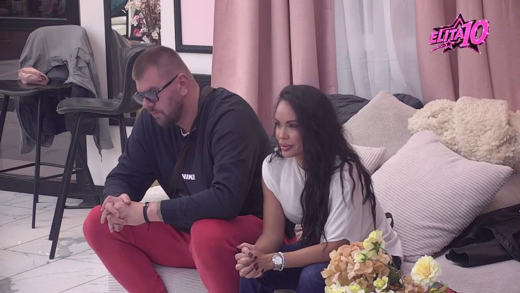 JANJUŠ I SANDRA NA IVICI STRPLJENJA: U Beloj kući rasplamsala se svađa zbog ljubomore, tenzije rastu pred svima (VIDEO) – svađa u Beloj kući