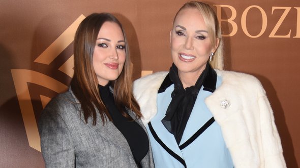 EMOCIJE NA POVRŠINI KOD LEPE BRENE: Aleksandra Prijović otkrila koliko joj znači podrška porodice, a jedan detalj ostavio sve bez reči (FOTO) – odnos Lepe Brene i Aleksandre Prijović