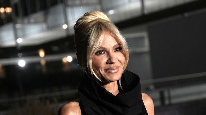NATAŠA BEKVALAC PREOKRENULA EMOTIVNI ŽIVOT: Pevačica otkrila zašto je brak za nju prošlost i kako danas vidi ljubav (FOTO) – brak za Natašu Bekvalac