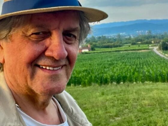 RAZNEŽIO JE CEO INTERNET: Radoš Bajić javno čestitao sinu Nedeljku rođendan, emotivne reči o porodici (FOTO) – Radoš Bajić Instagram