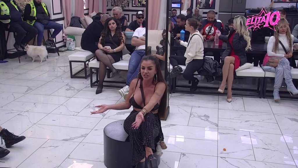 SVALJUJE KRIVICU NA SVE OKO SEBE: Sanja Grujić otvorila dušu o odnosu sa Markom Stefanovićem, priznala da je nije dostojan (VIDEO) – svaljuje krivicu na druge