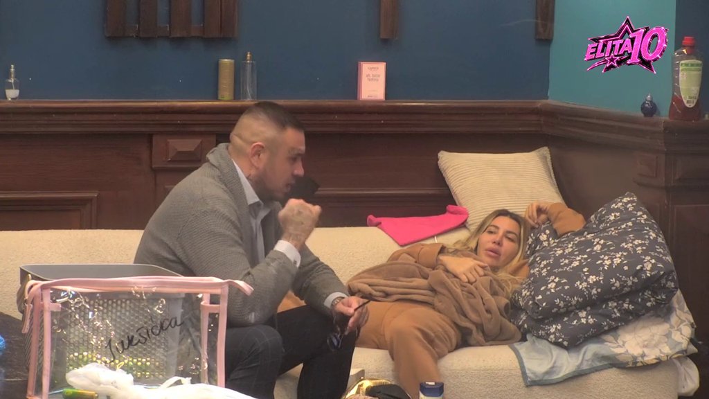 CAR IZGUBIO STRPLJENJE ZBOG ANELINOG LJUBOMORISANJA: Filip Car stavio Aneli Ahmić do znanja da mu je tolerancija pri kraju, da li će veza preživeti? (VIDEO) – car i aneli ahmić