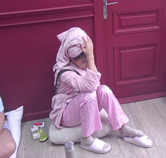 SUKOB U SALONU: Miljana otvorila dušu, Slađa oplela po Olgi, a Laura sve presekla svojim komentarom (VIDEO) – priče iz salona