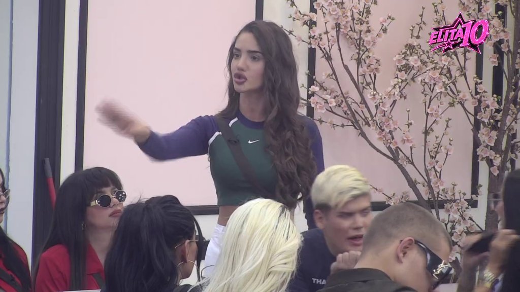 PREOKRET U PODELI BUDŽETA: Anđela Đuričić zamerila Slađi Krnjaić zbog saveta Mahiru, reakcije ne prestaju (VIDEO) – podela budžeta u Beloj kući