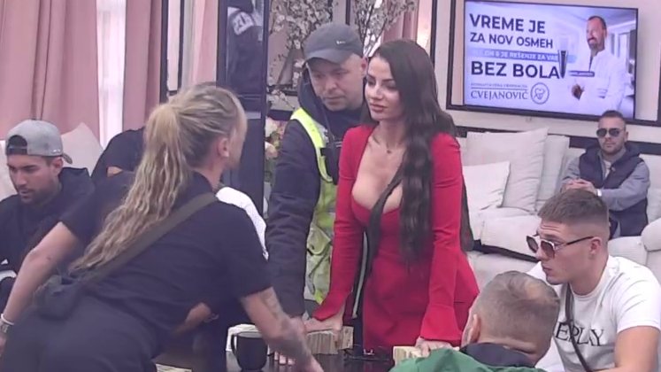 SUKOB EKSPLODIRAO U BELOJ KUĆI: Bilja i Slađa iznele sve tajne, zadrugari ostali bez teksta (VIDEO) – sukob u Beloj kući