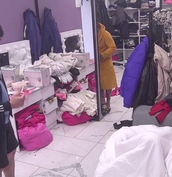 ŽESTOK OBRAČUN U BELOJ KUĆI: Glorija Jelovac i Terza ušli u raspravu, odnosi na ivici pucanja (VIDEO) – sukob Glorije Jelovac i Terze