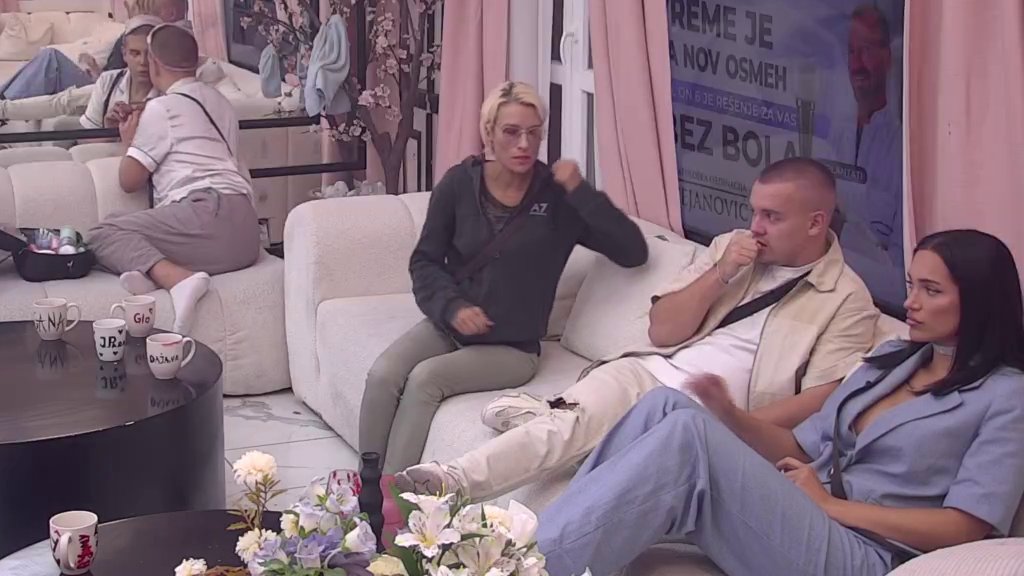 JASENKA RASULA KOMPLIMENTE U ELITI: Laura Prgomet dobila pohvale za izgled, zadrugari nisu ostali ravnodušni (VIDEO) – komplimenti u Eliti