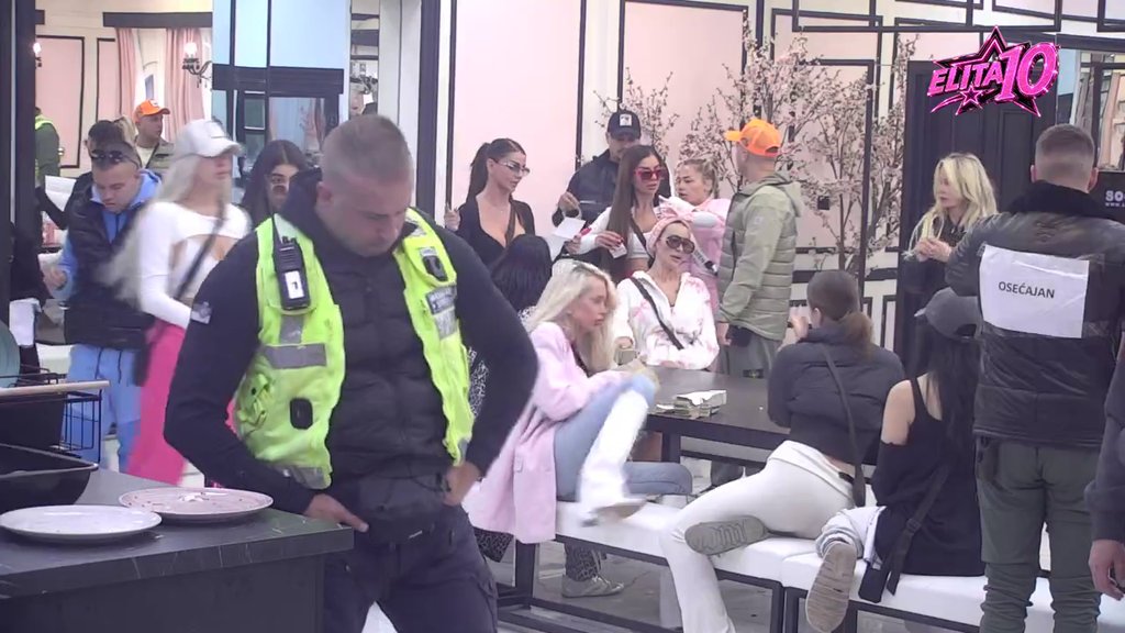 PREOKRET U BELOJ KUĆI: Veliki šef poslao važno pismo, zadrugari trče u prodavnicu – nestaće li zaliha? (VIDEO) – važno pismo Velikog šefa