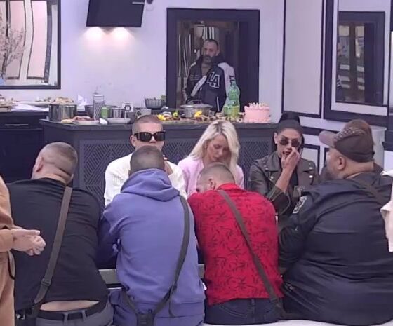 ŽESTOKO SUČELJAVANJE U BELOJ KUĆI: Aneli Ahmić optužila Anđelu Đuričić da igrom sa Stefanom pokušava da iskomplikuje odnos sa Carem, reakcije ne prestaju (VIDEO)
