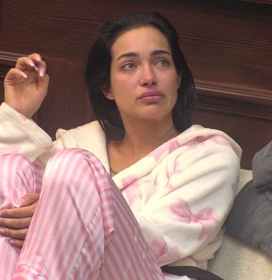 EMOCIJE PROKULJALE U BELOJ KUĆI: Laura Prgomet slomljena nakon pesme Slobe Radanovića, suze nisu prestajale (VIDEO) – Laura Prgomet i suze