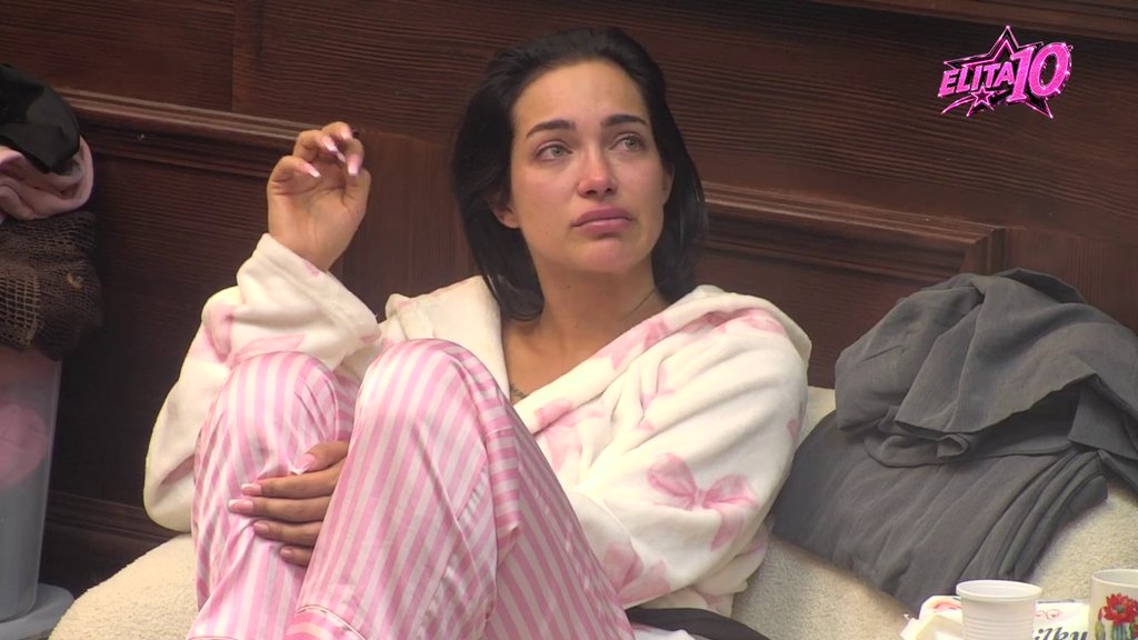EMOCIJE PROKULJALE U BELOJ KUĆI: Laura Prgomet slomljena nakon pesme Slobe Radanovića, suze nisu prestajale (VIDEO) – Laura Prgomet i suze