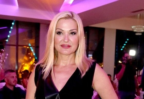 KOMIČAN POČETAK, DANAS SLAVLJE U PORODICI ĐORĐEVIĆ: Sanja javno čestitala suprugu rođendan, ćerka postala doktor nauka (FOTO) – porodica Đorđević