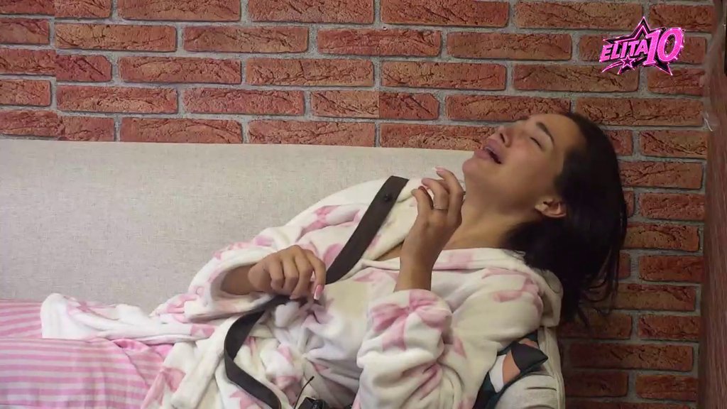 LAURA NA IVICI SUZA U BELOJ KUĆI: Prijateljstvo pod znakom pitanja, Dača pokušava da je urazumi (VIDEO) – ovde nemam prijatelje