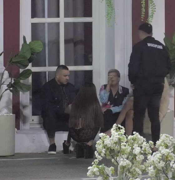 MASKE PADAJU U ELITI: Glorija Jelovac progovorila o odnosu sa Aneli i zatražila odgovor od Filipa Cara (VIDEO)