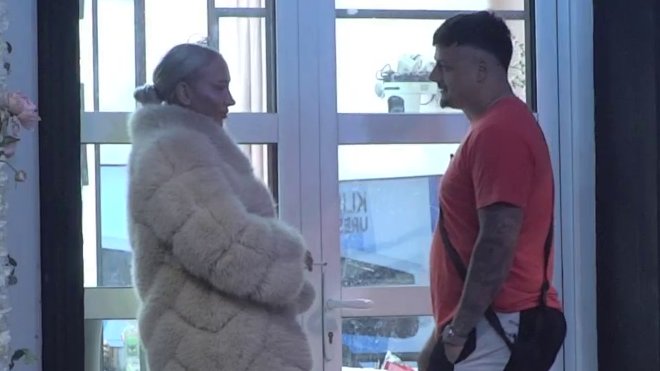 MASKE PADAJU U BELOJ KUĆI: Glorija Jelovac Terzi jasno stavila do znanja gde stoje u odnosu – njegova izjava je sve iznenadila (VIDEO) – ti meni fališ