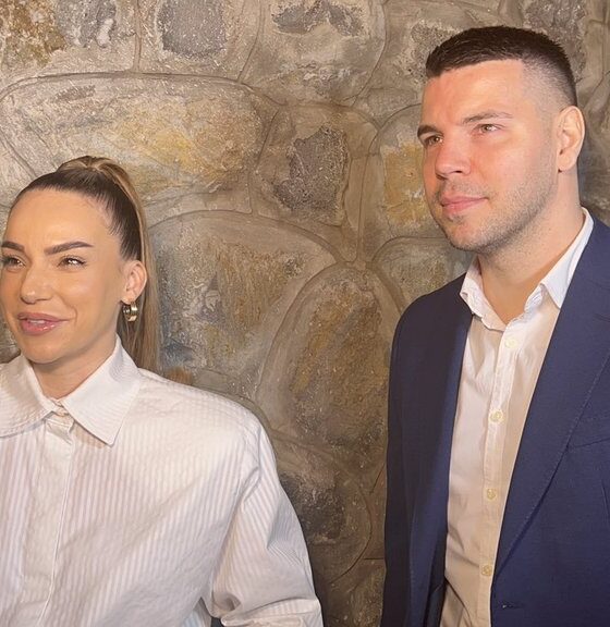 MASKE PADAJU NA ESTRADI: Ivana Pavković otkrila pokušaj koleginice da joj uništi brak sa Petrom Mitićem (FOTO) – pokušaj da se rasturi brak poznatom estradnom paru