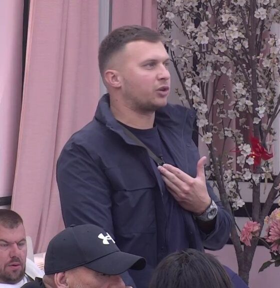 UROŠ UDARIO NA SANDRU I JANJUŠA: Laura otkrila Karićeve poruke pred ulazak u Elitu, odnosi pod lupom (VIDEO)