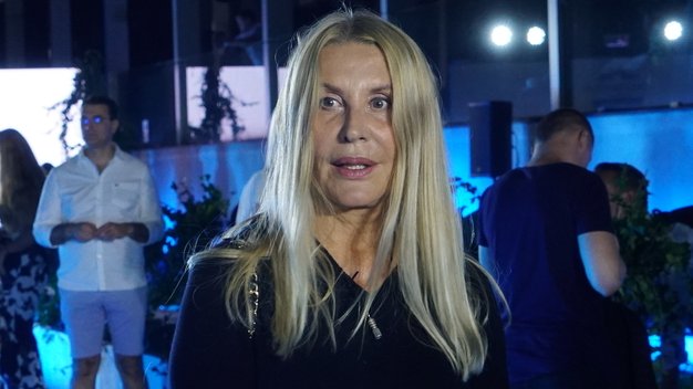 ZABORAVLJENA STRANA PORODICE RAKOČEVIĆ: Milena iz senke, dok Elena dominira javnom scenom – evo šta krije mlađa ćerka Verice (FOTO) – mlađa ćerka Verice Rakočević